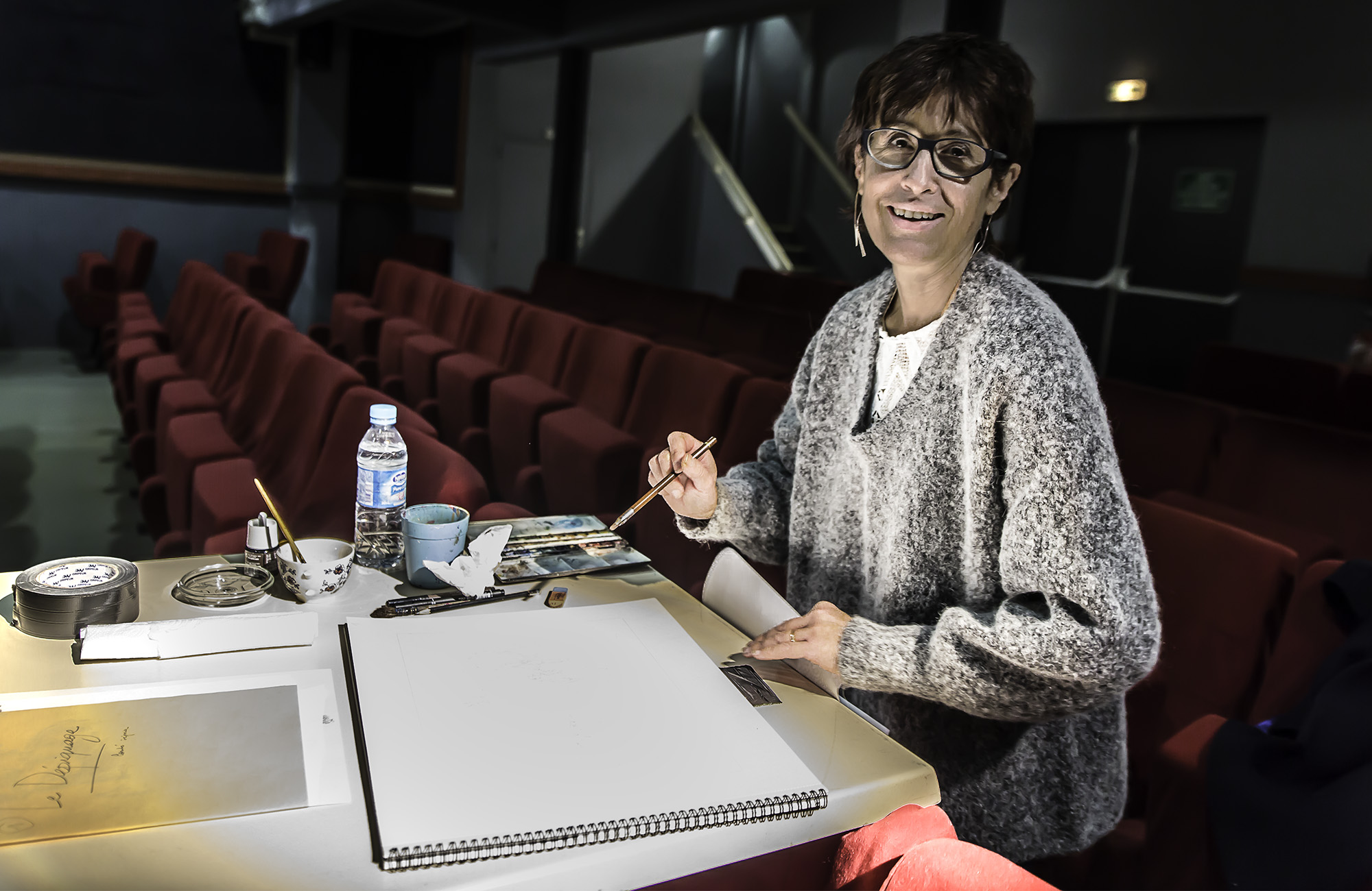 1 Sylvie Bernadet est prête à dessiner 1bis 131217.jpg