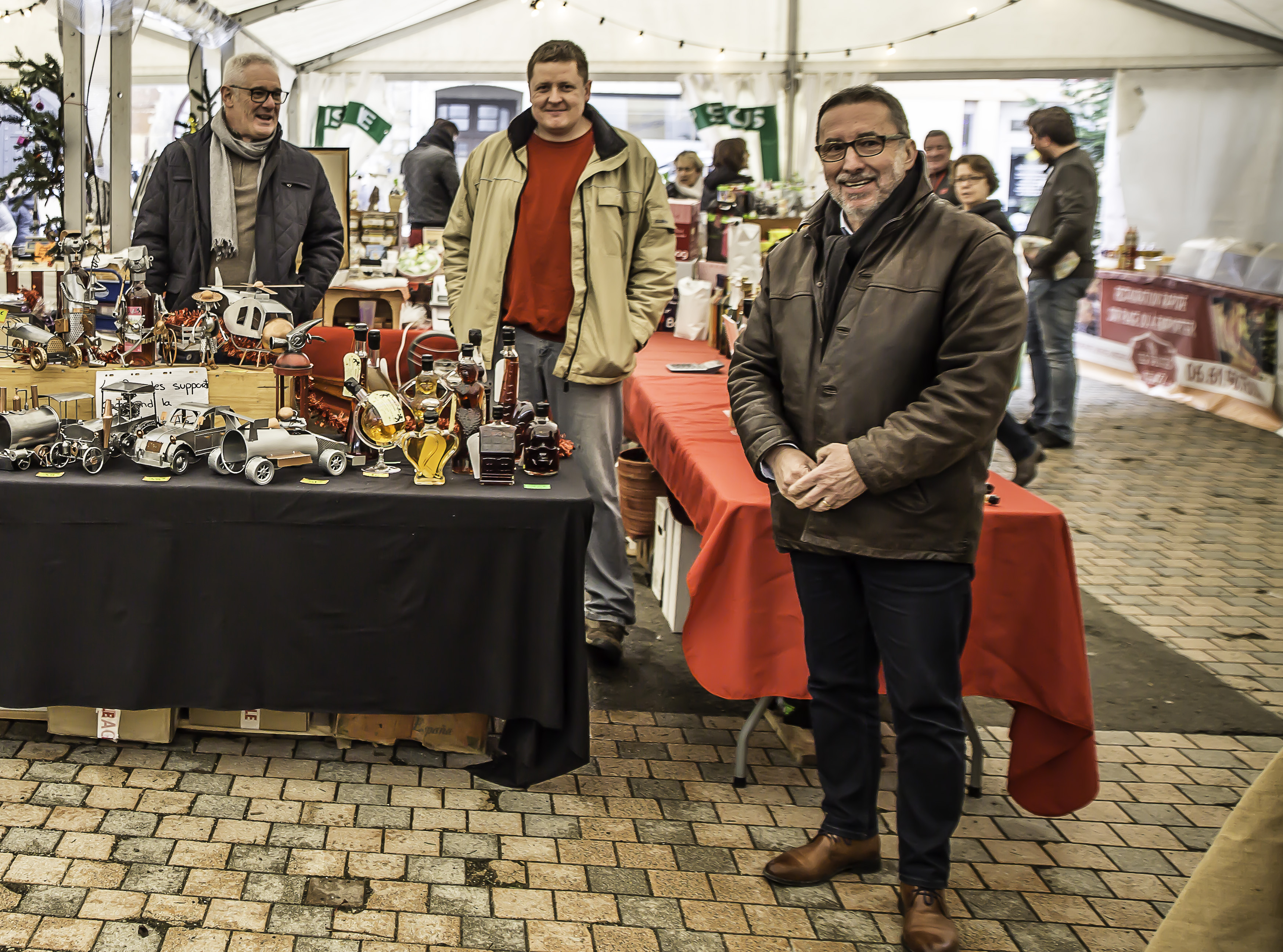 1 Christian Peyret venu inaugurer le marché de Noël 1bis 171217.jpg