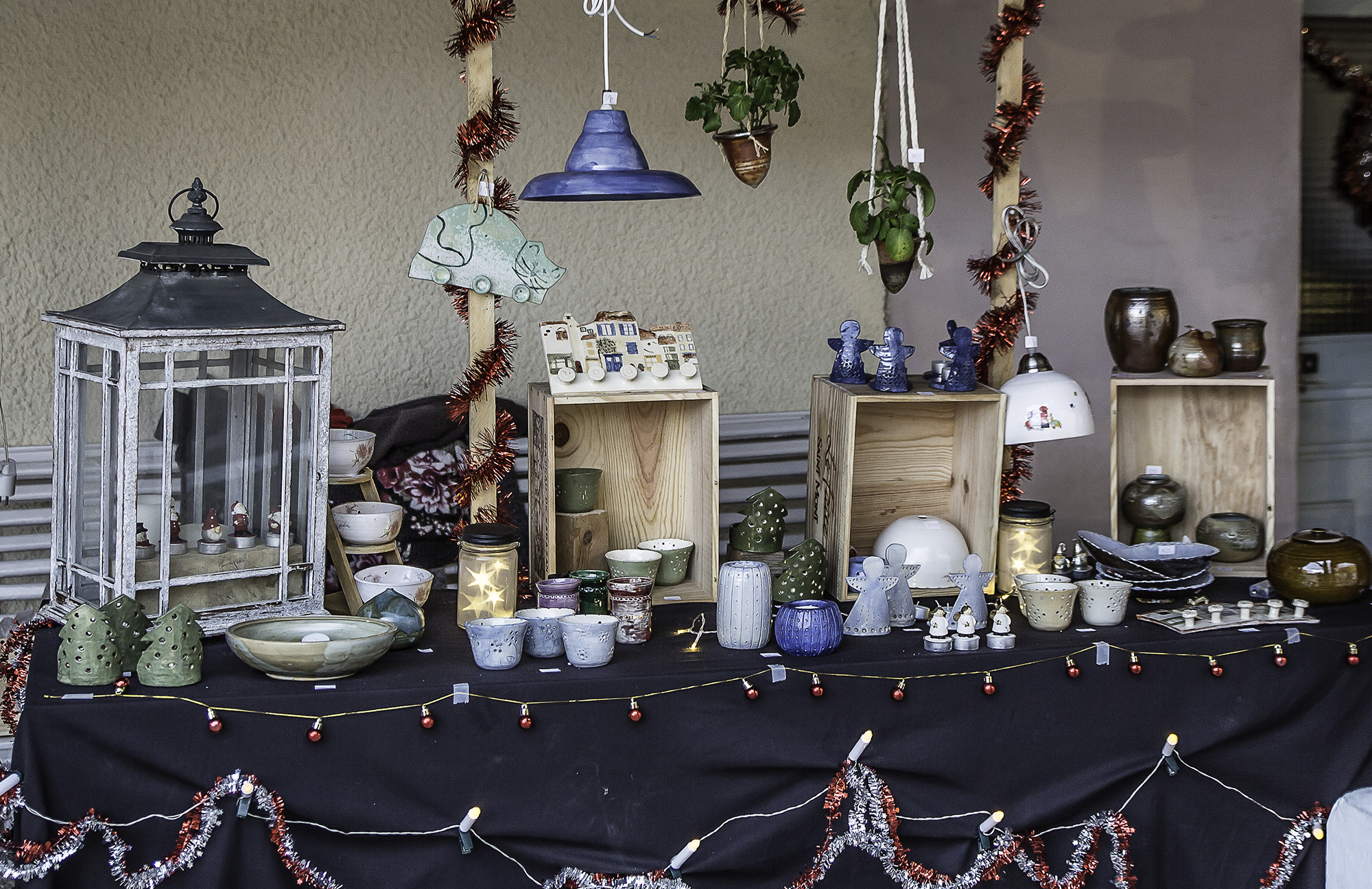 2 Un joli stand de porcelaines 1bis 171217.jpg