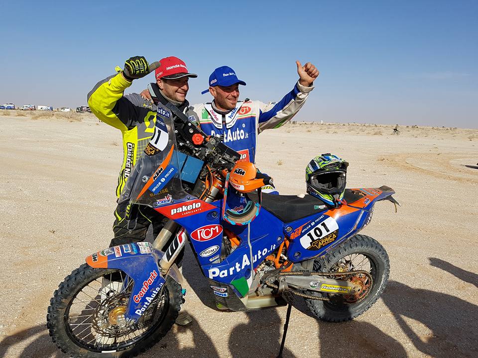 Paolo Ceci derrière sa monture N°101 .jpg