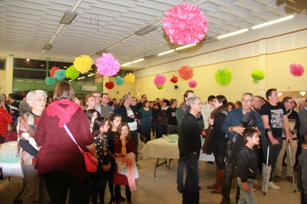 150 personnes avaient répondu à l'invitation.JPG