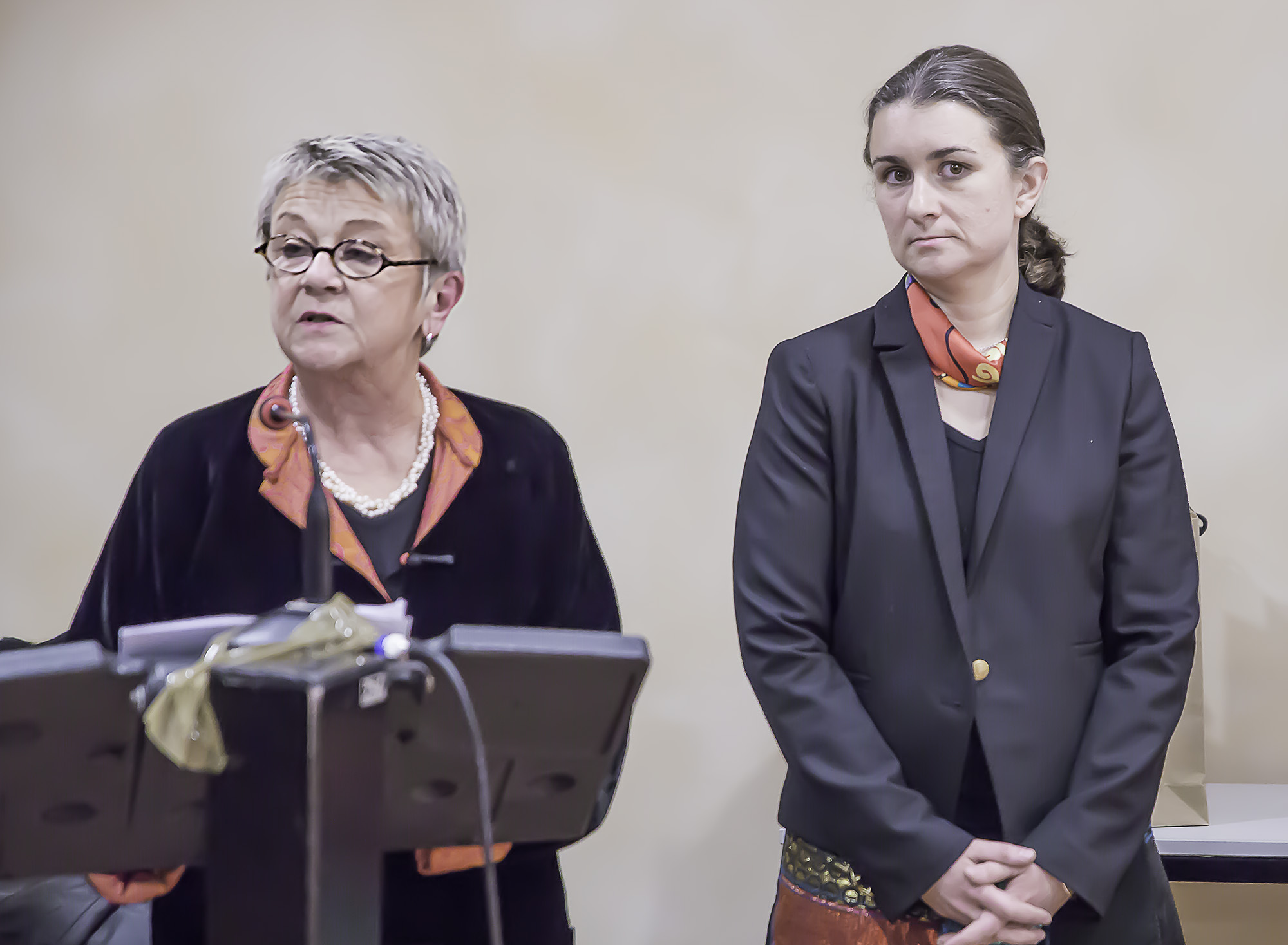 1 Elisabeth Dupuy-Mitterrand et Isabelle Sendrané sous-préfète de Condom 1bis 150118.jpg