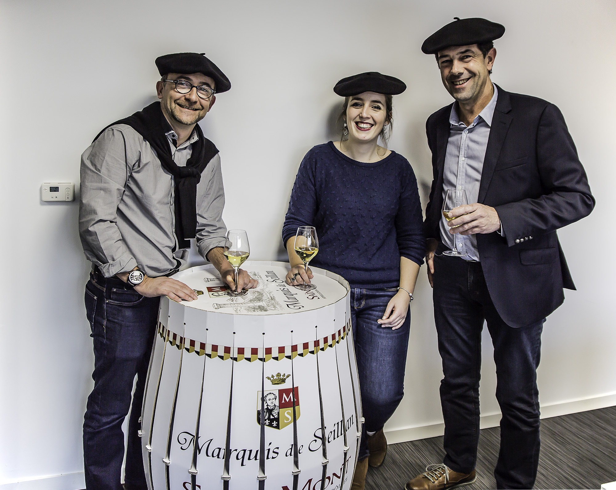2 Jean Aymes Céline Mur et Joël Boueilh avec le tonneau  1bis 090118.jpg