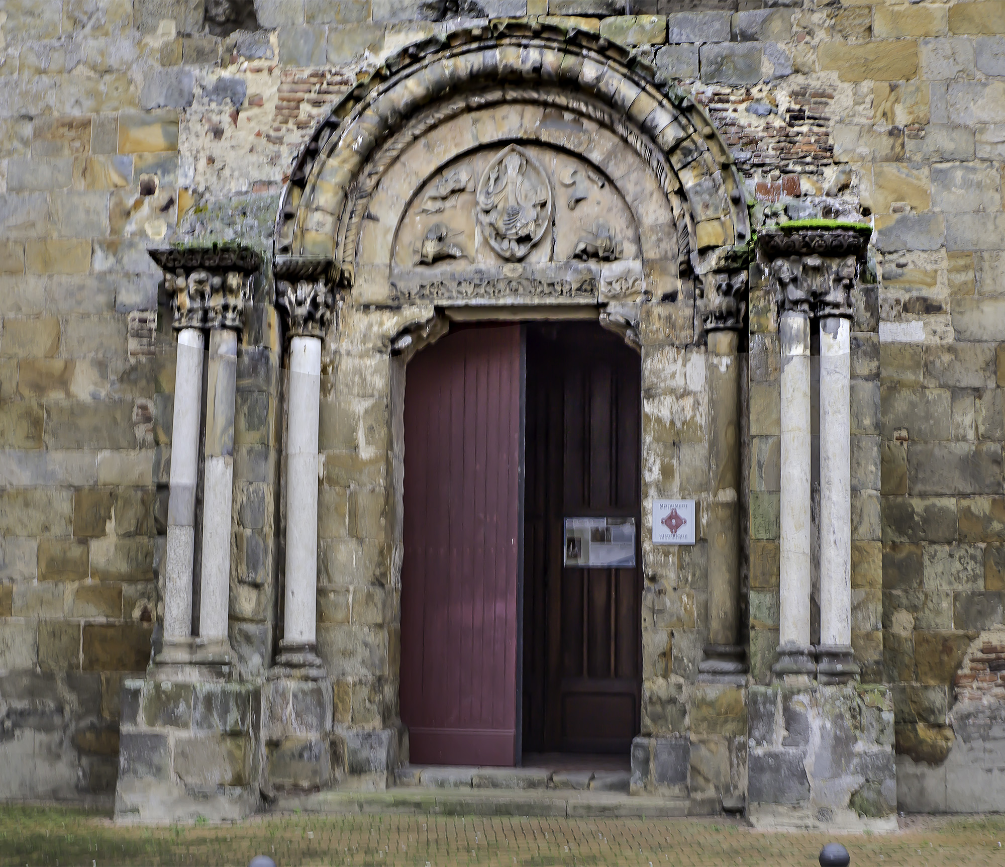 4 Le portail nord de l'église Saint-Nicolas 1bis 300118.jpg