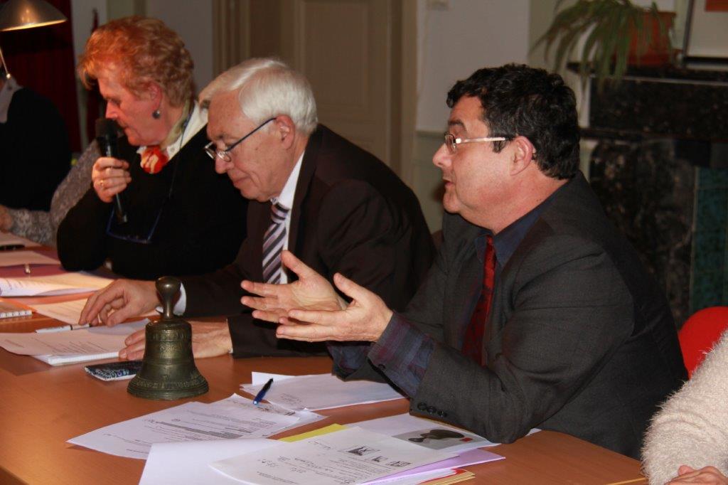 Michel Hu au micro.JPG