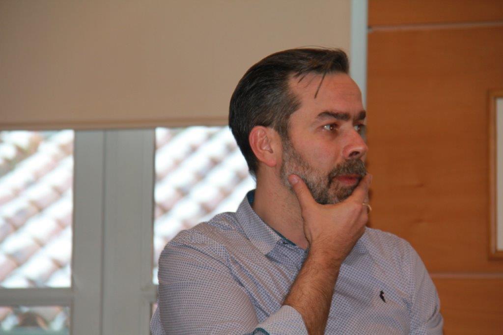 RENE ORTEGA PENSIF.JPG