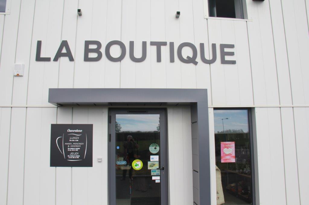 la boutique du Pont Peyrin.JPG