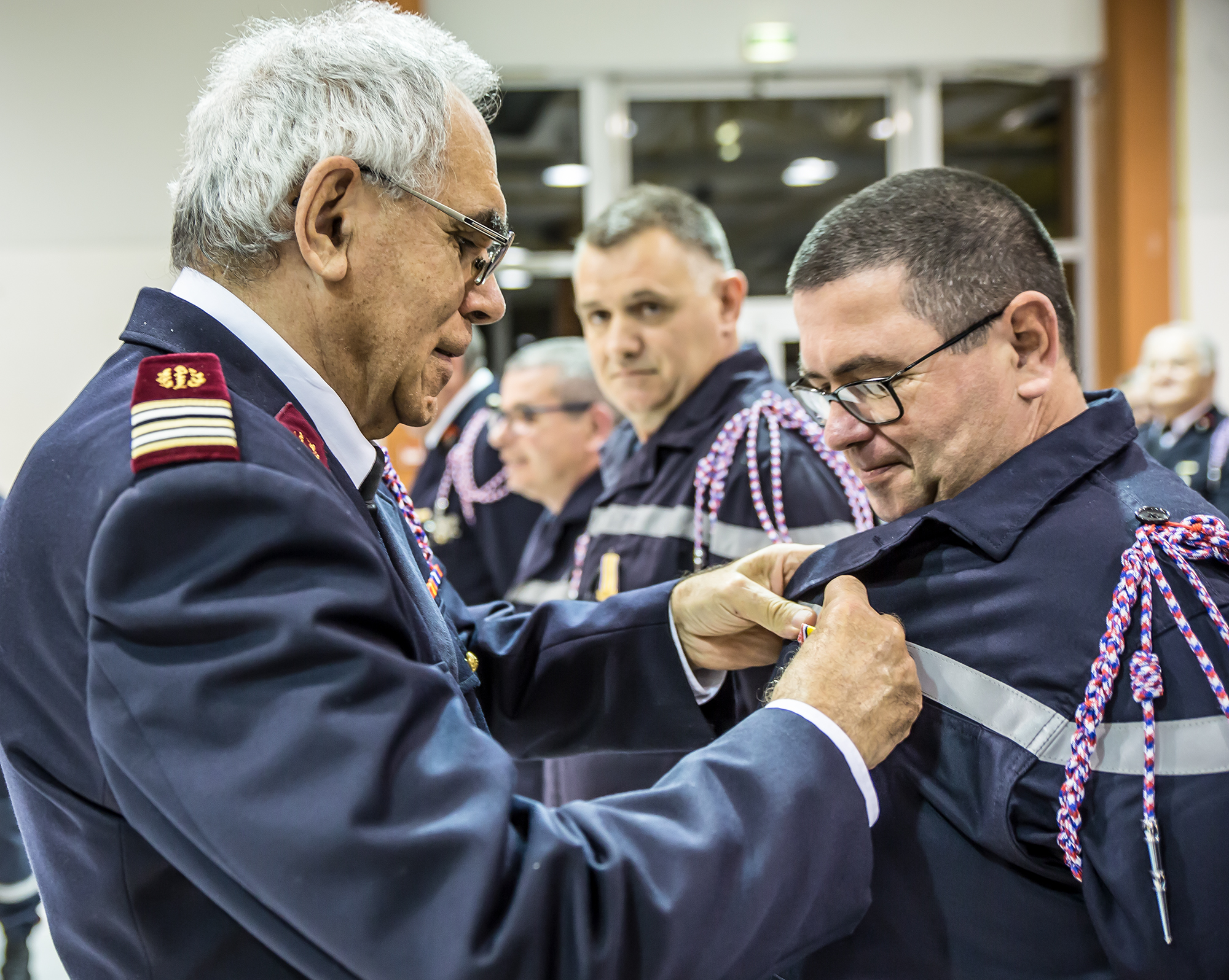 22 Le lt/cl Paloque remet médaille 20 ans au CC Jean-Michel Barbe 1bis 180217.jpg