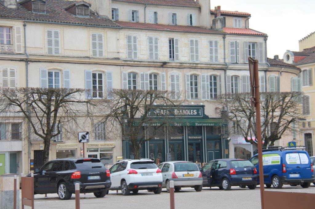 lieu de rendez vous au Darolles.JPG