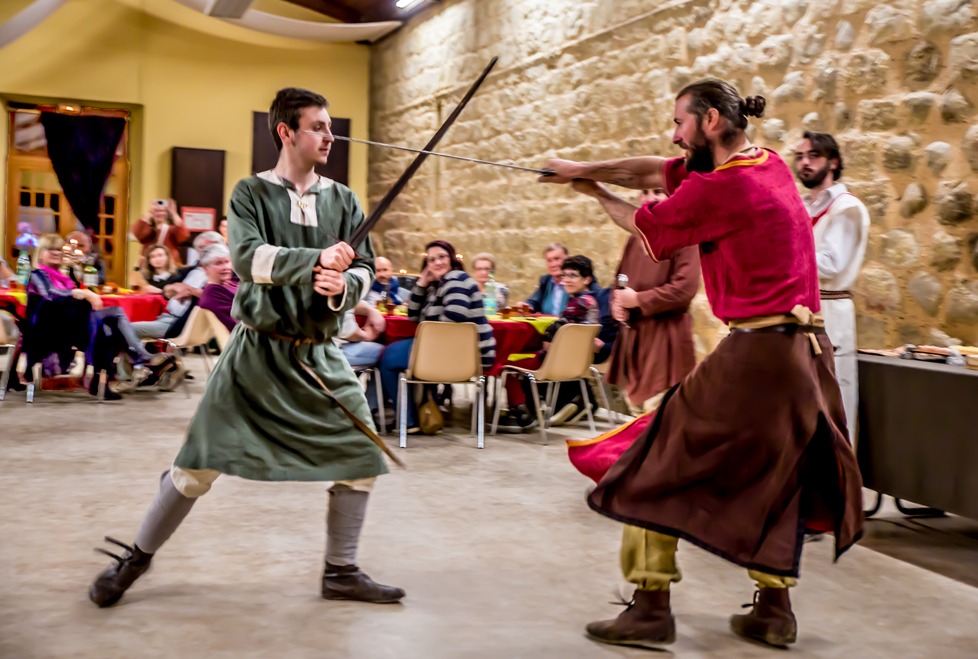 4 3 démonstration de combat à l'épée 1bis 100318.jpg