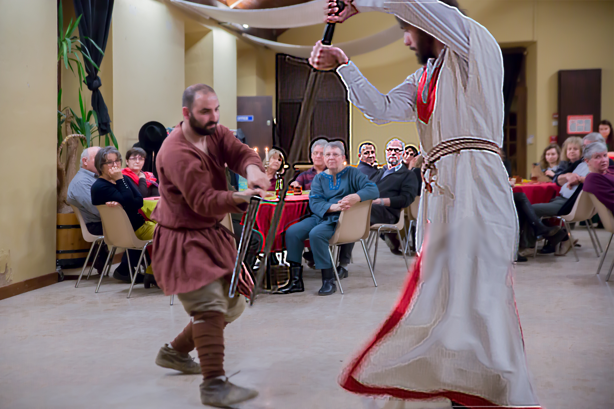 4 - 5 démonstration de combat à l'épée 1bis 100318.jpg