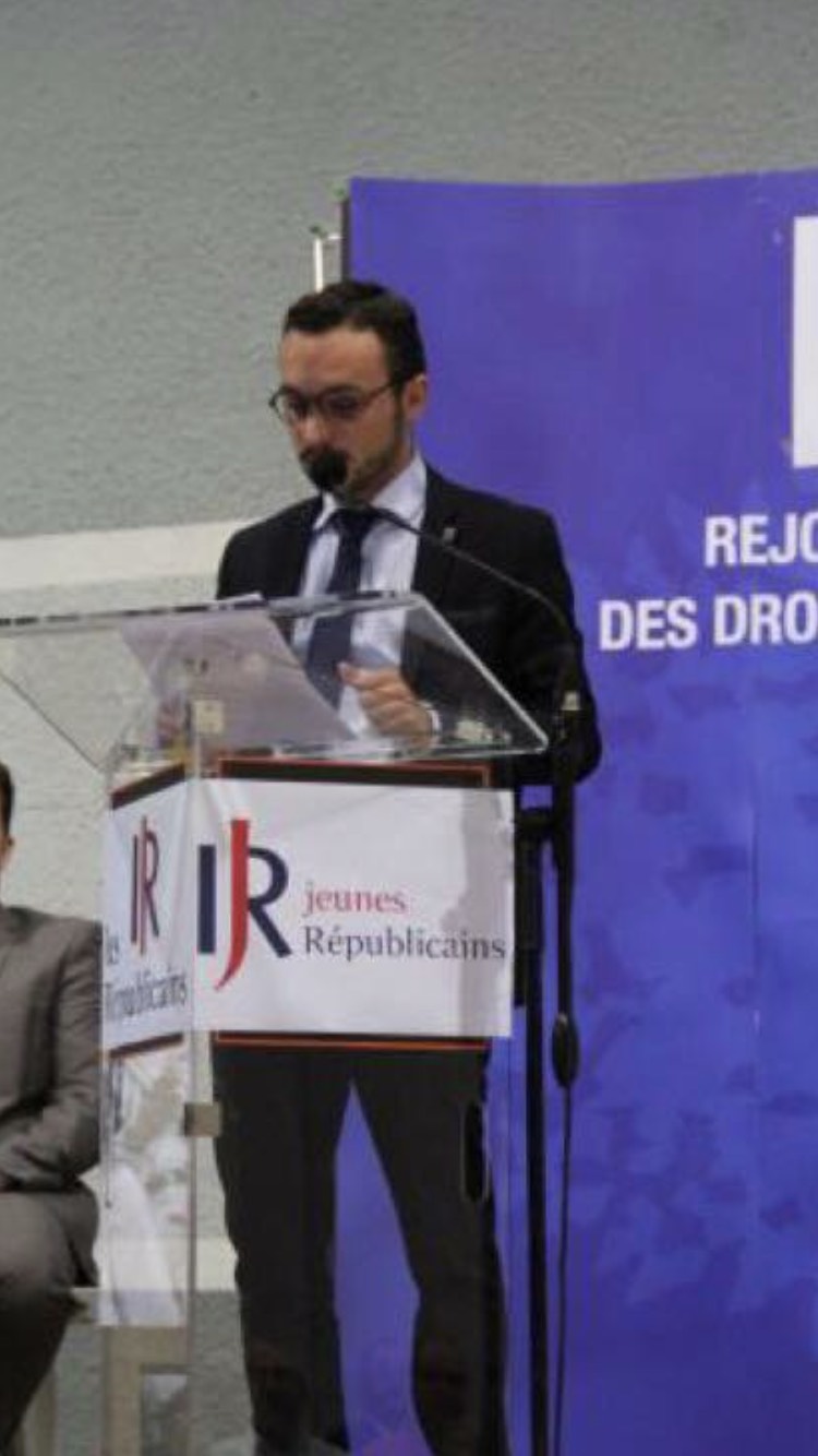 Bastien Porta et les jeunes républicains.JPG