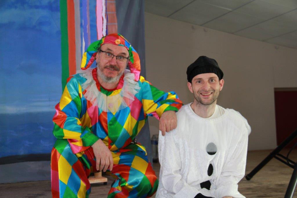 les amuseurs.JPG