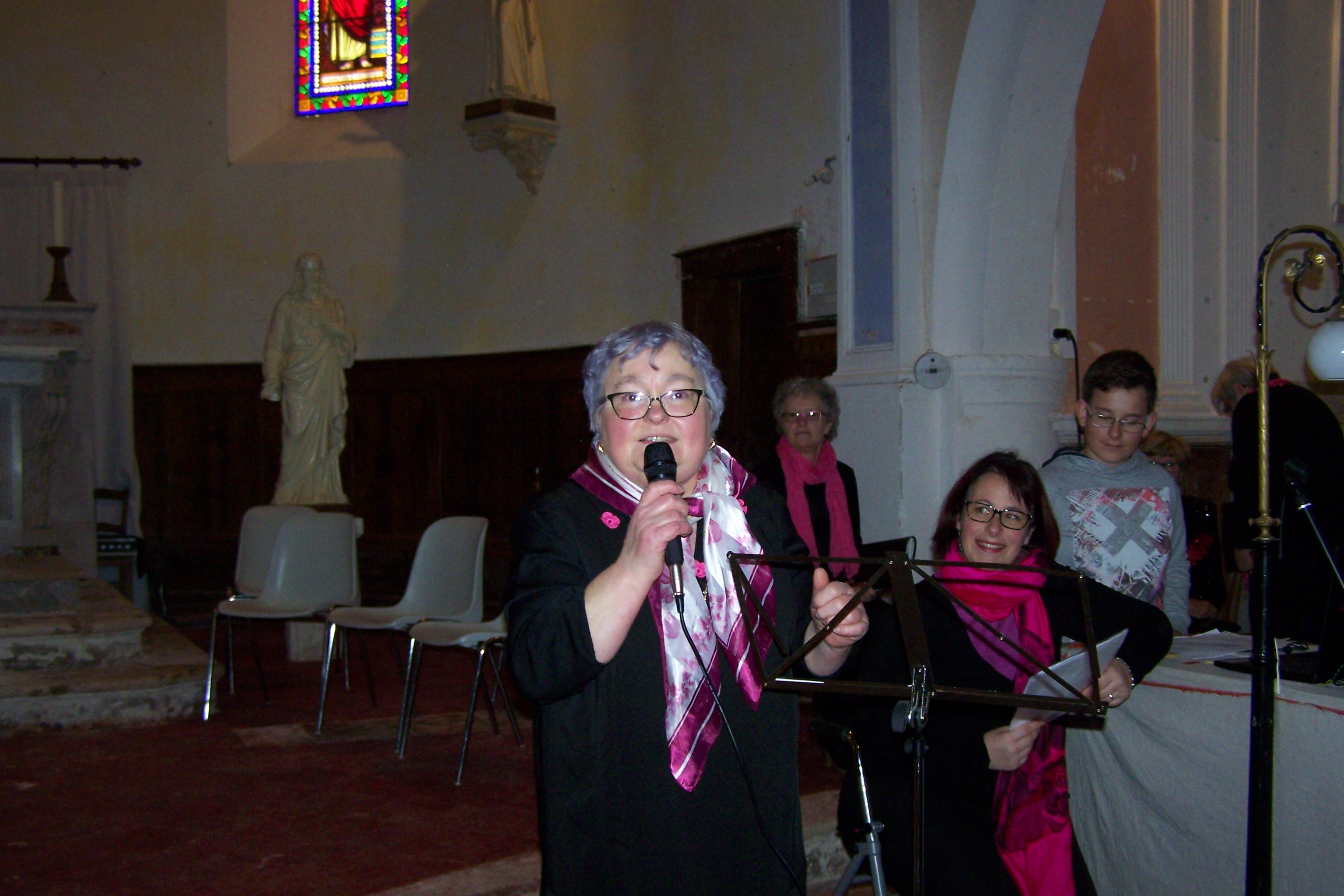 chorale dans l'église de Bivès 007.JPG