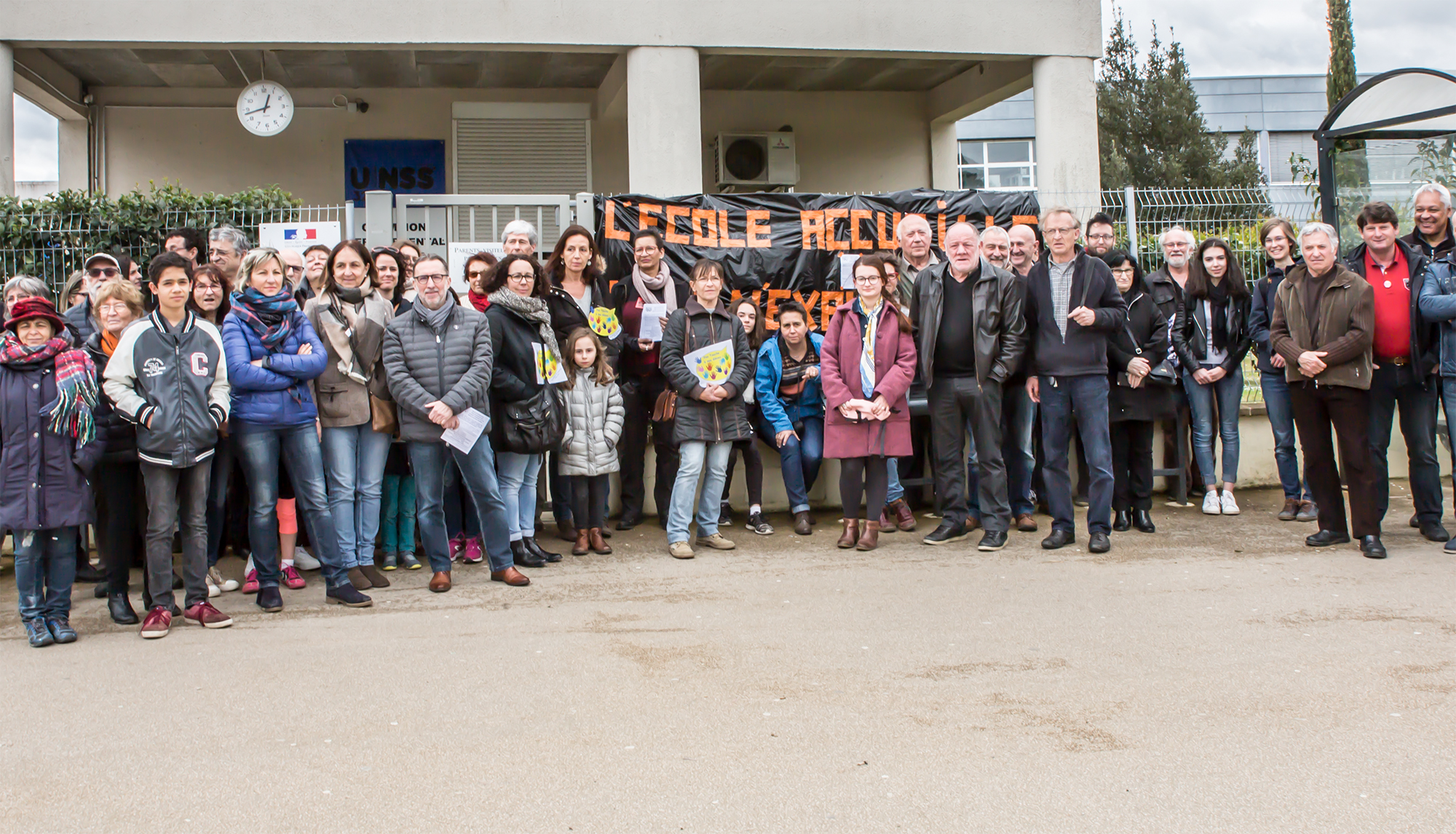 6 Au centre du dispositif des manifestatnts 1bis 280318.jpg