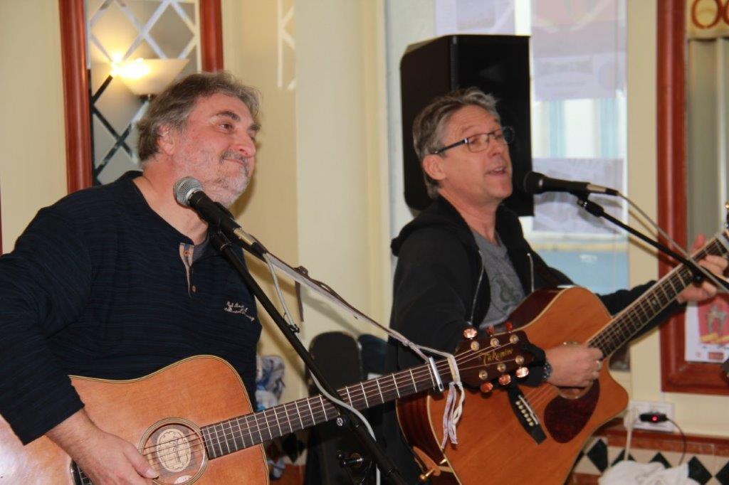 Daniel et Manu du groupe MAD.JPG