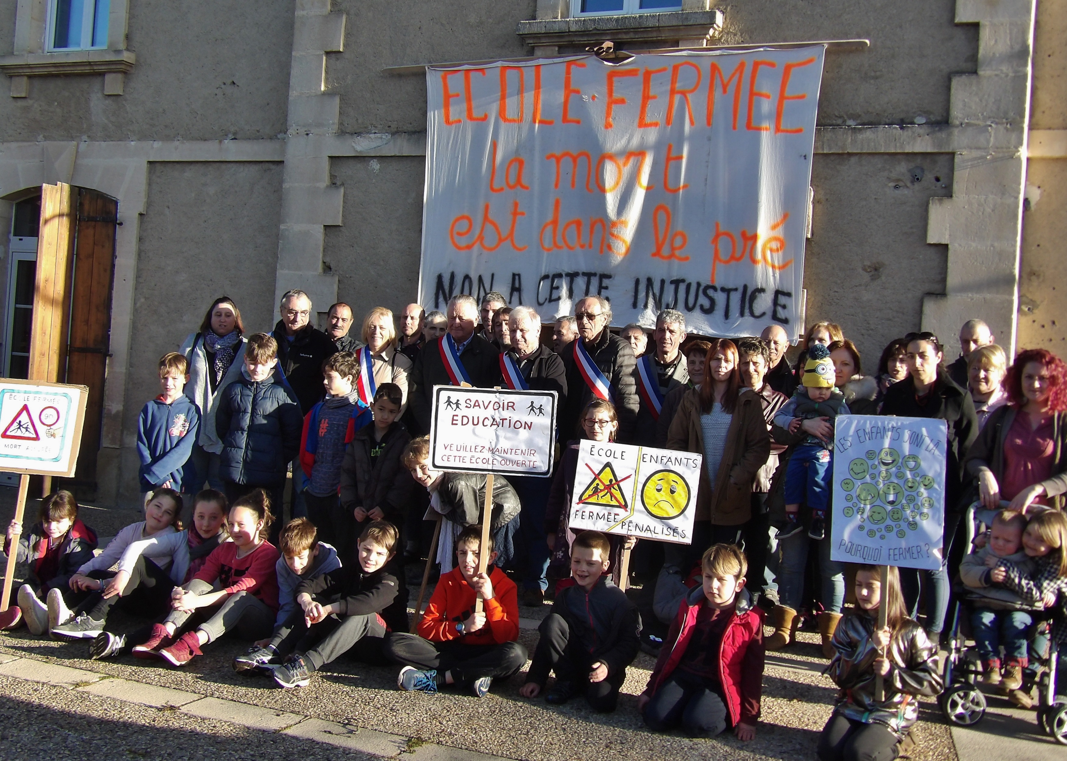ecole bloquée 032018.JPG