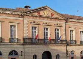 MAIRIE ISLE JOURDAIN.jpg