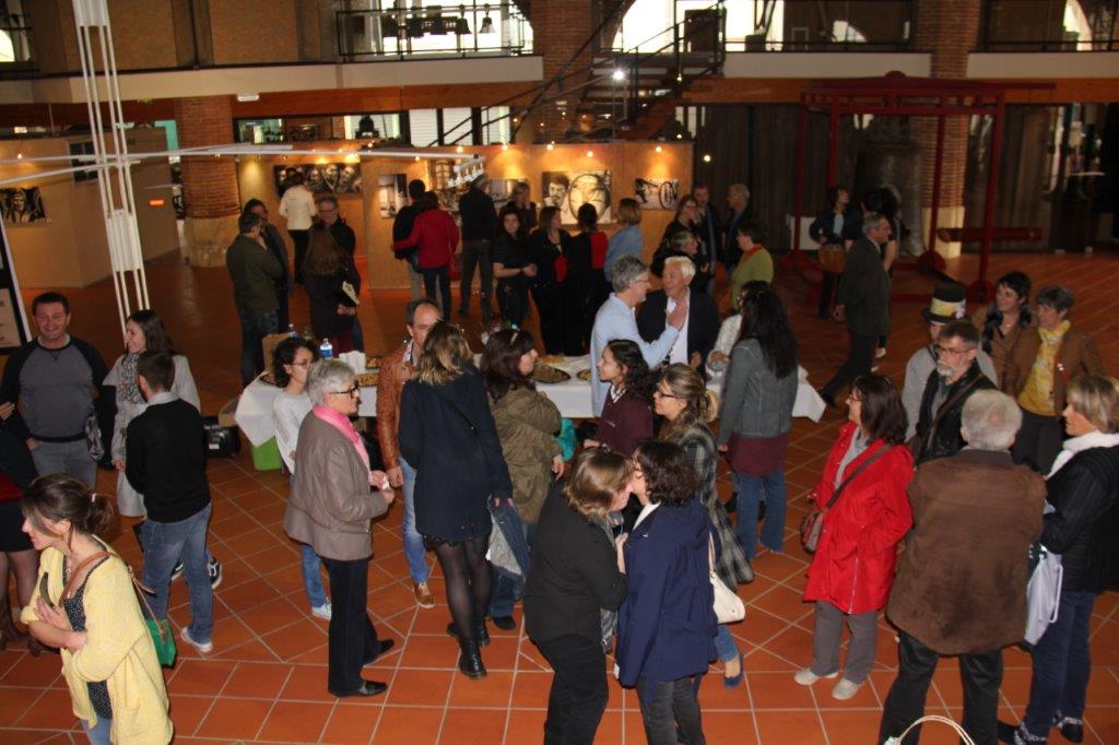 UN PUBLIC CONQUIS.JPG