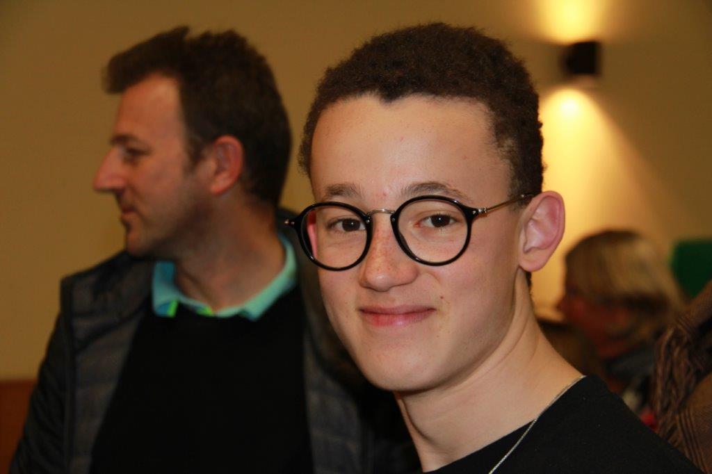Un jeune à l'honneur dans l'orchestre (1).JPG