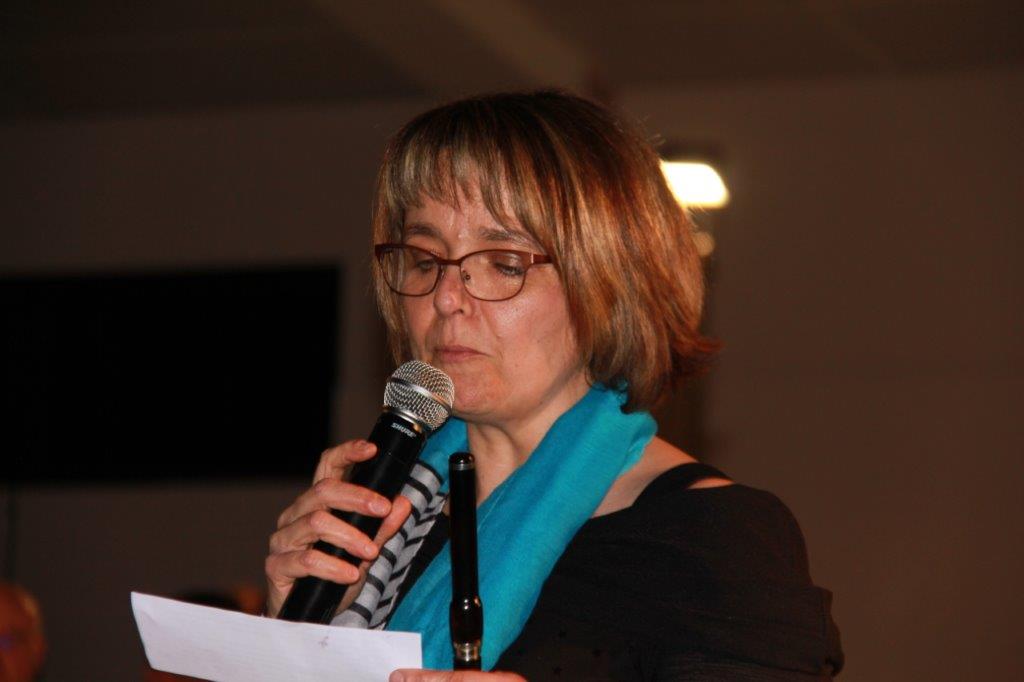 Marielle Barbiero, une des présentatrices de la Philharmonique.JPG