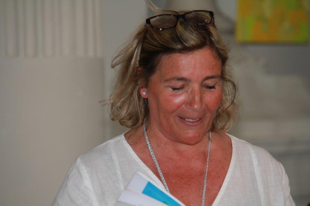 Corinne l'auteure des textes.JPG