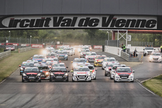 DR Peugeot sport Départ au Val de vienne.jpg