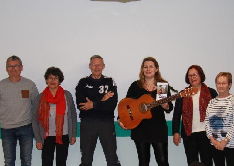 des bénévoles, Zine et la directrice.JPG