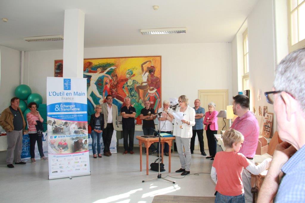 l'assistance dans la salle de la Halte St-Jacques.JPG