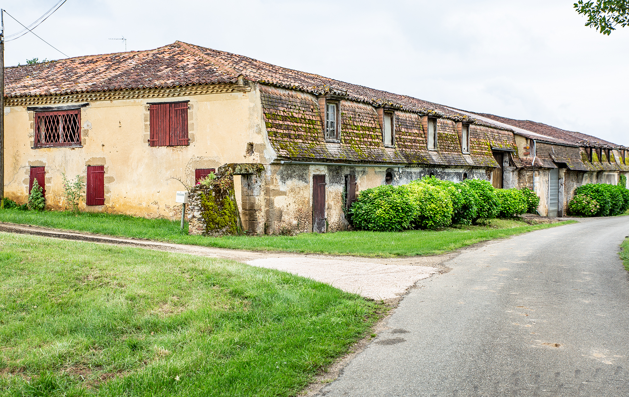 1 Le château de Salles 1bis 100618.jpg