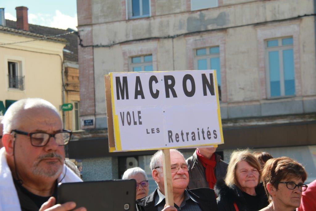 des panonceaux révélateurs comme 