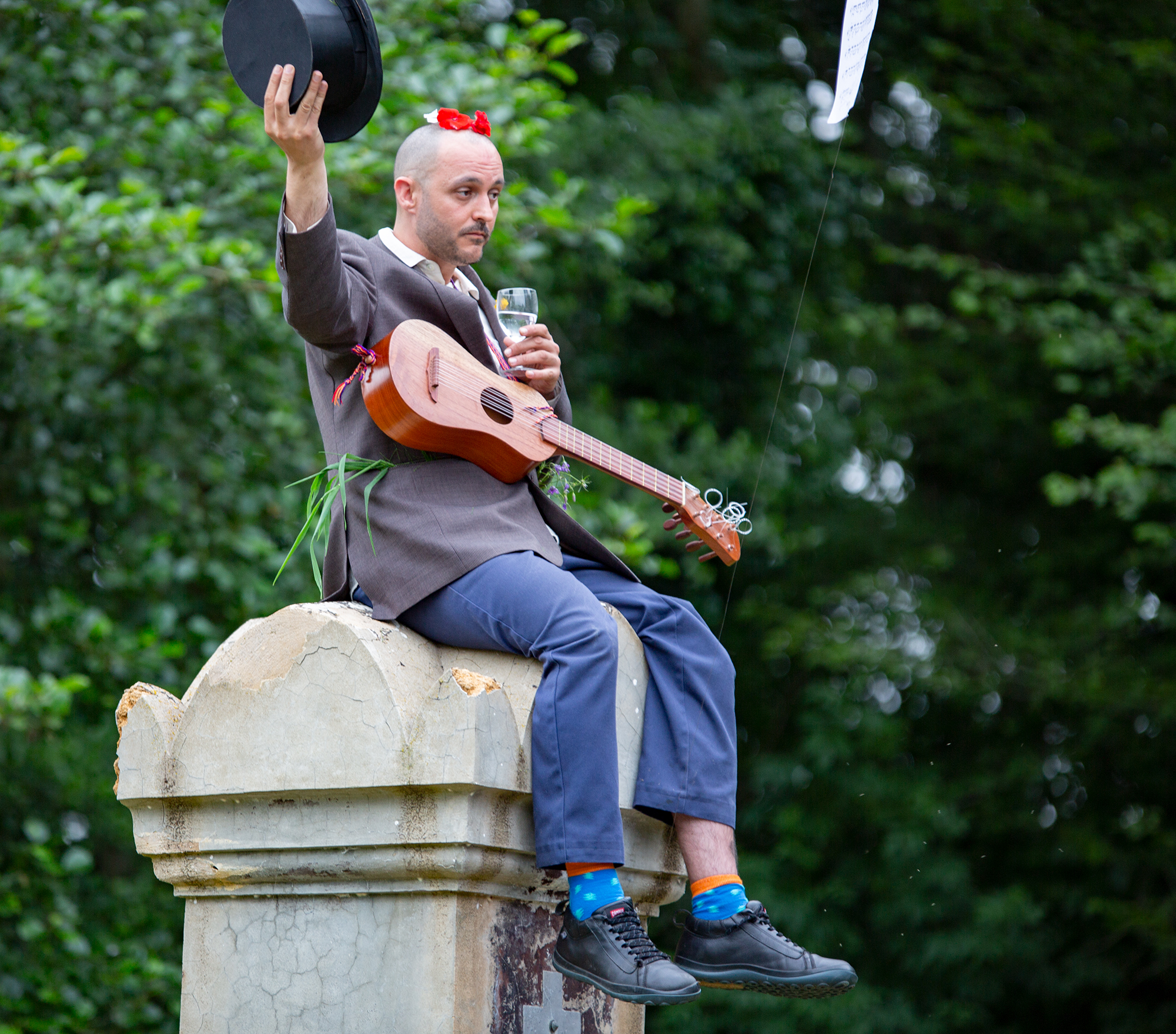 1 Musicien place de l'église à Salles-d'Armagnac 1bis 150618.jpg