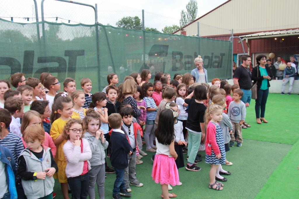 les enfants des écoles qui chantent en occitan ( (3).JPG