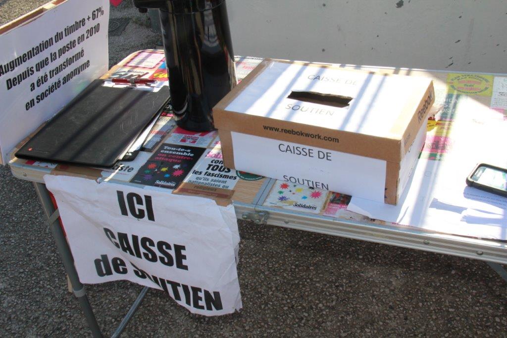 la caisse de solidarité.JPG
