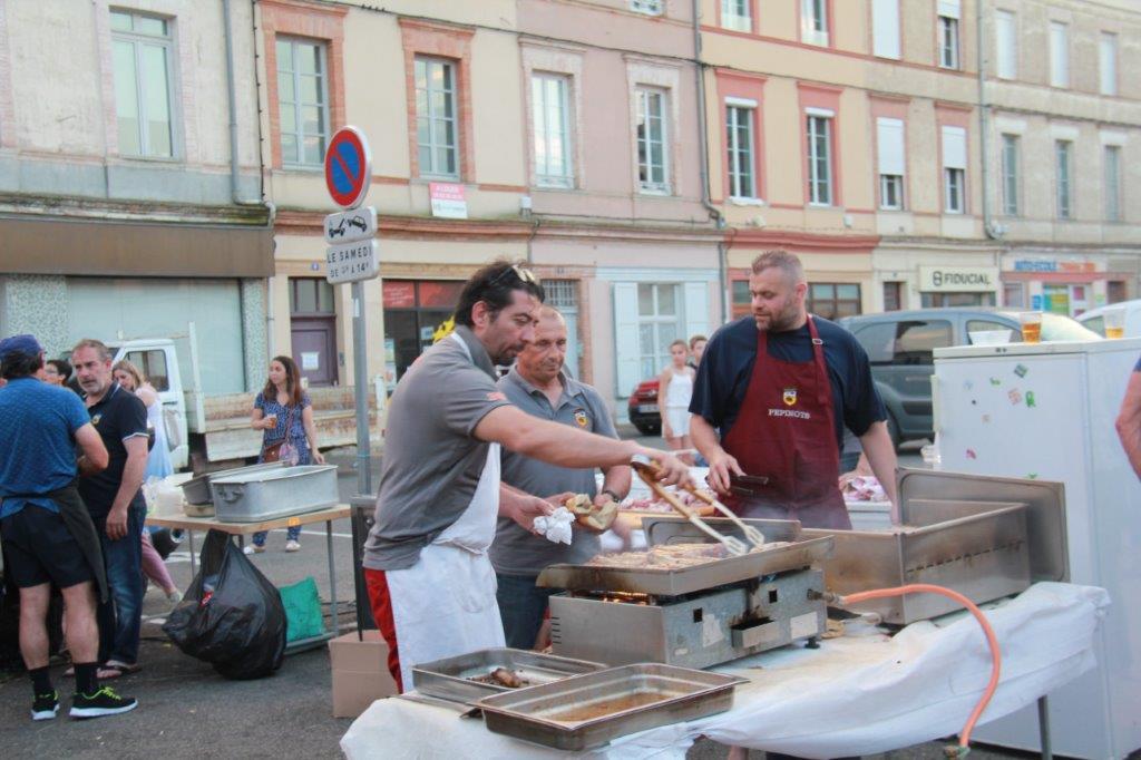 Restauration chez les Pepinots.JPG