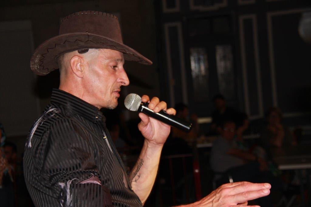 Toni, le Johnny Hallyday lislois.JPG