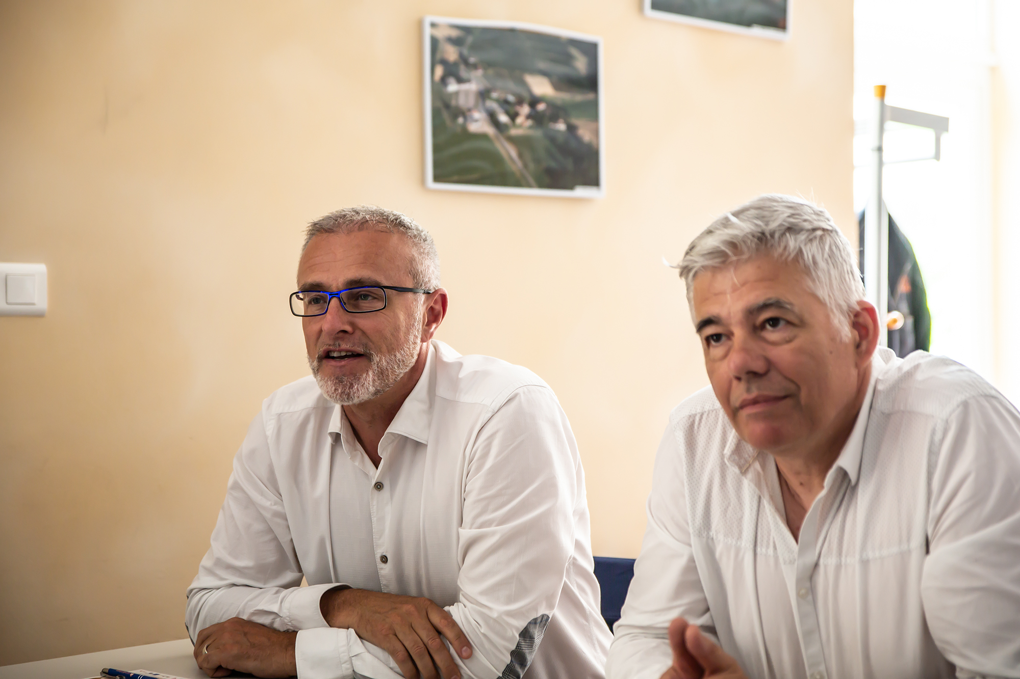 2 A gauche représentant de la CAF 1bis 210618.jpg