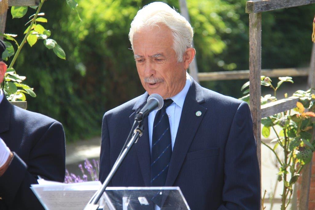 le président de la FNACA.jpg