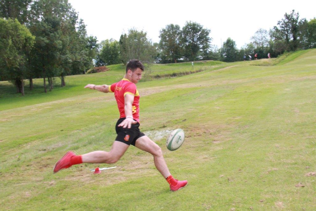Kévin Davant rugbyman et hockeyeur en action.JPG