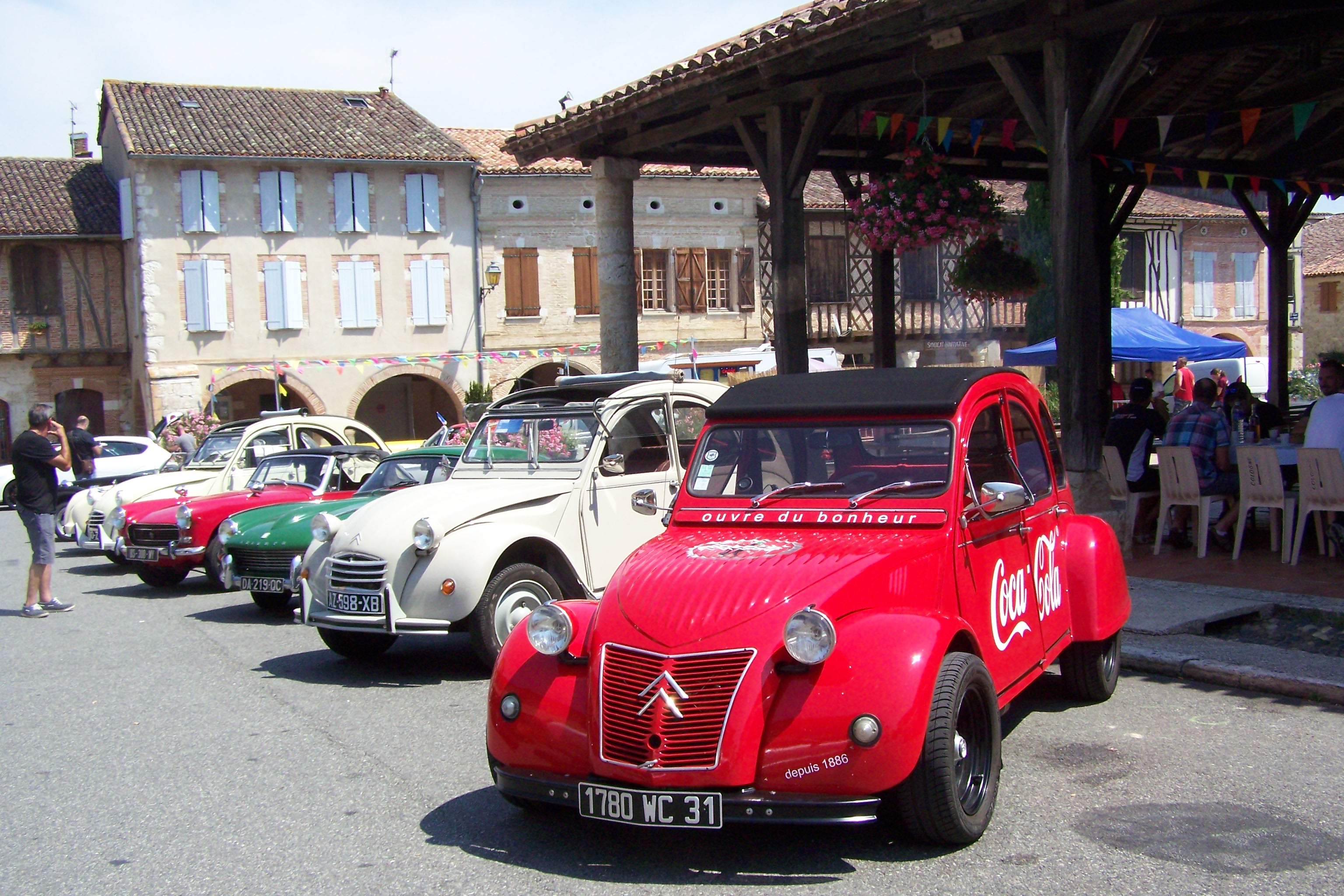 marché potiers expo cailleau vieilles voitures sarrant cologne 023.JPG