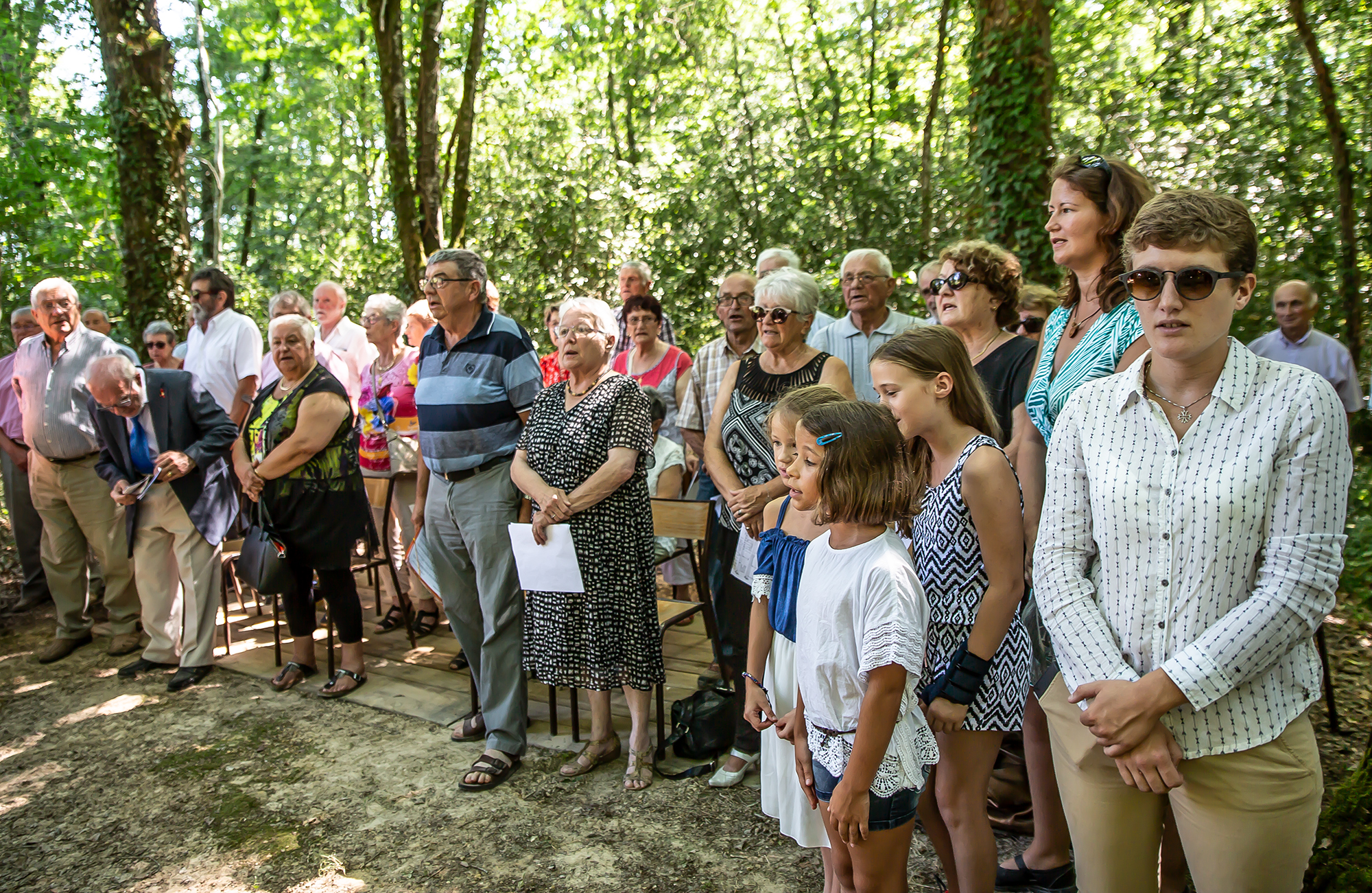 17 La chorale chante la Marseillaise et le Chant des Partisans 1bis 060818.jpg