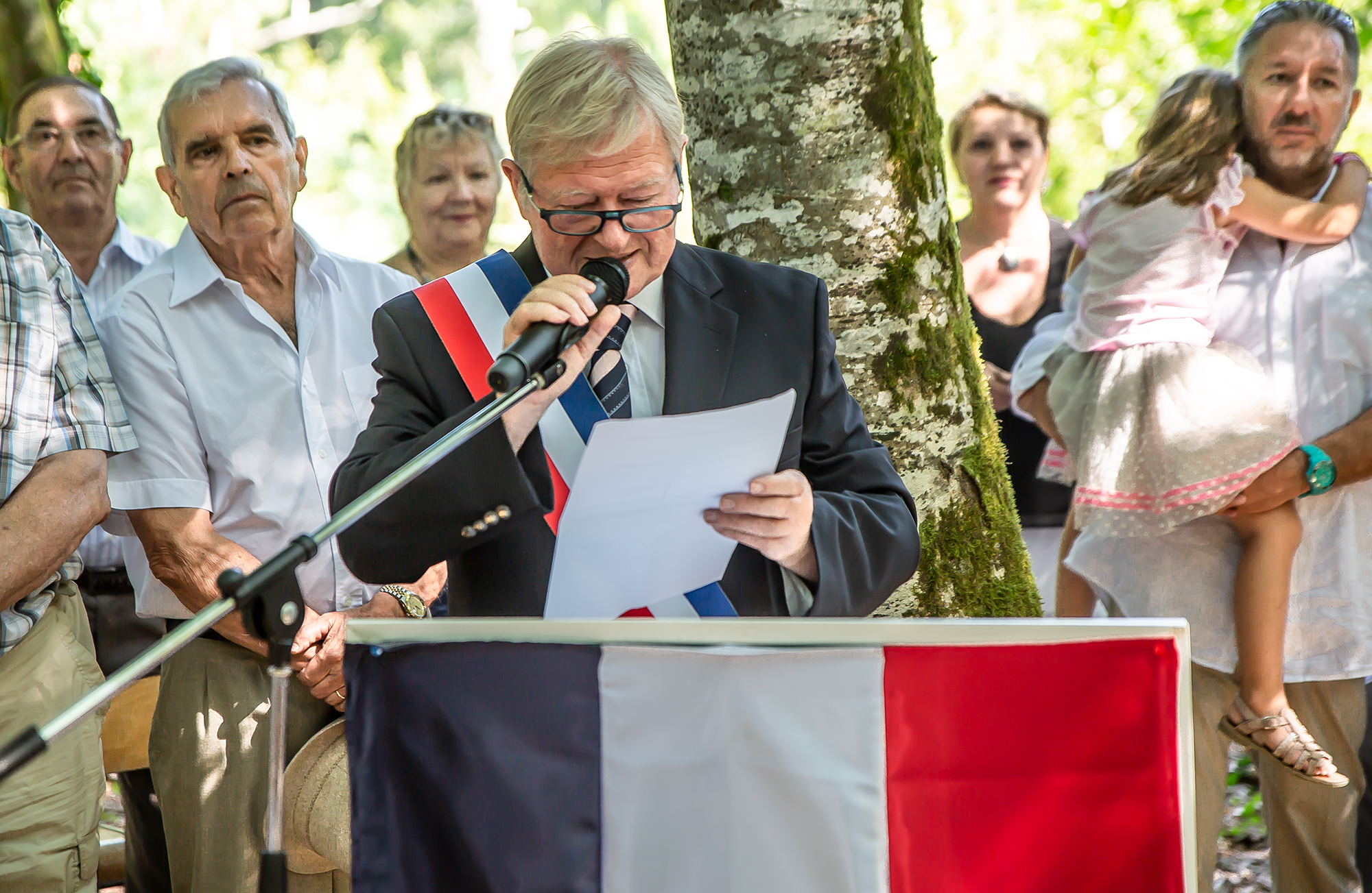 7 Intervention de Jacques Tartas devant la stèle de Bascaules 1bis 060818.jpg
