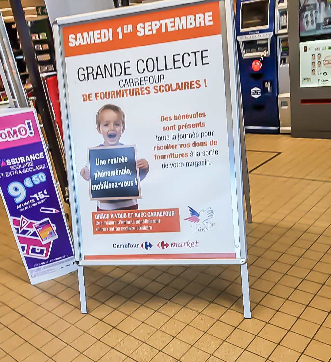 Affiche devant Carrefour market 1bis 080918.jpg