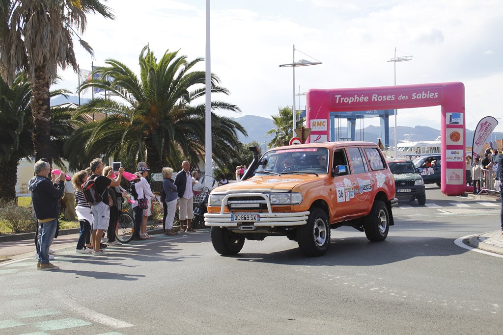 Roses des Sables 10102018 Hendaye (58) Les yeux bleus.JPG