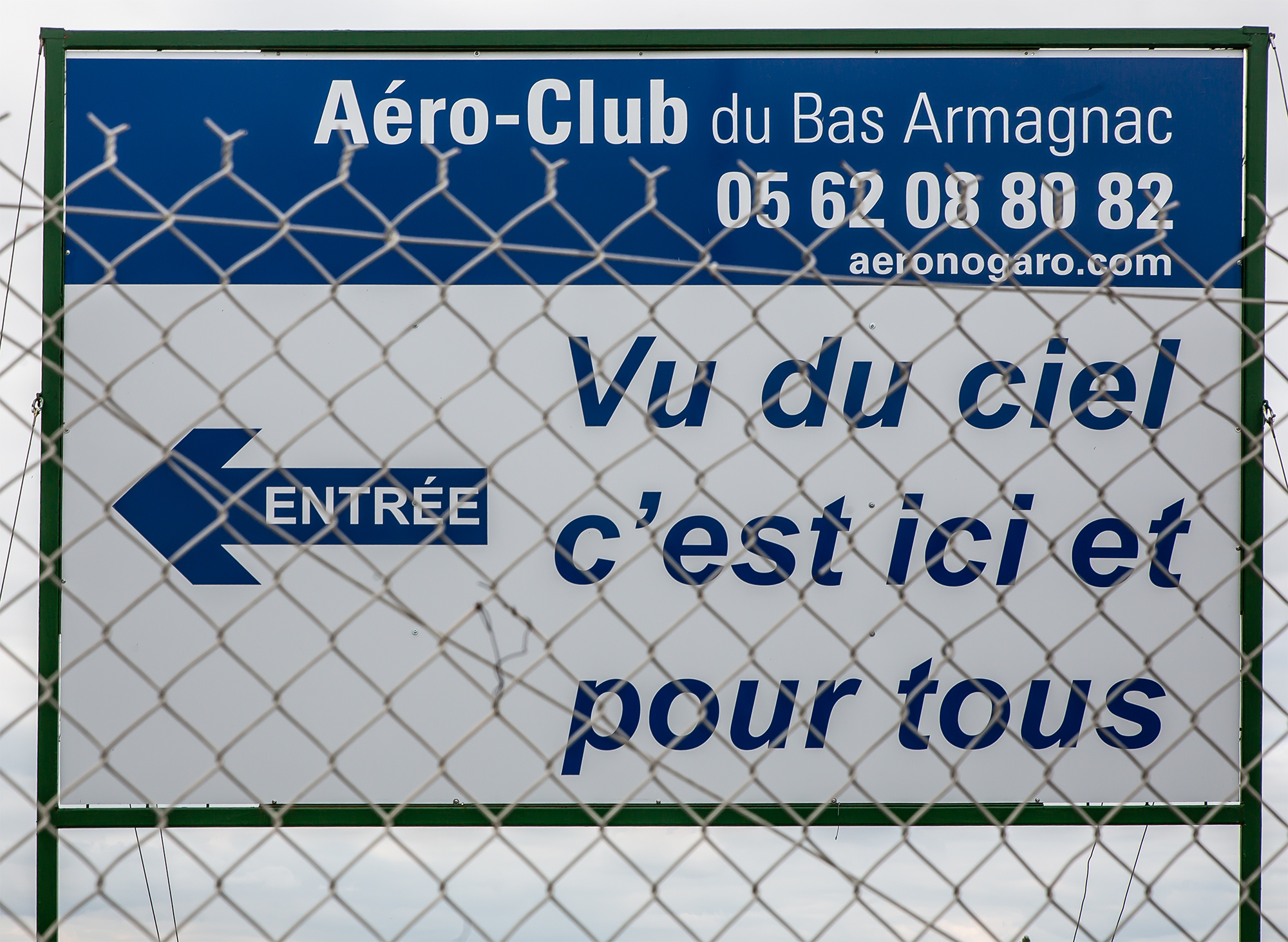 3 Nouveau panneau face à la route 1bis 171018.jpg