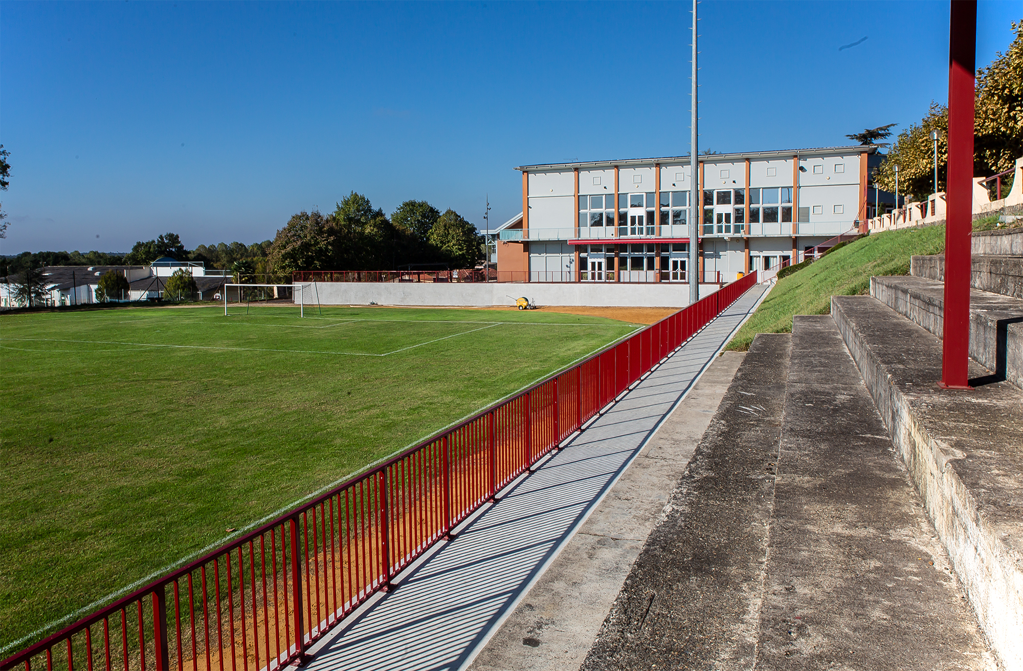 2 Le stade de foot et l'Espace folgarien 1bis 231018.jpg
