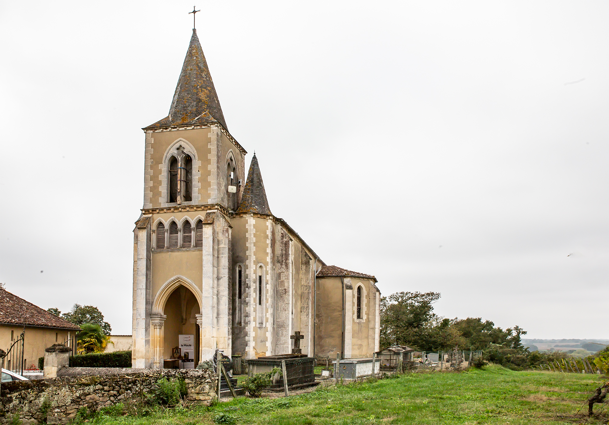 4 Eglise de Saint-Gô 1bis 201018.jpg