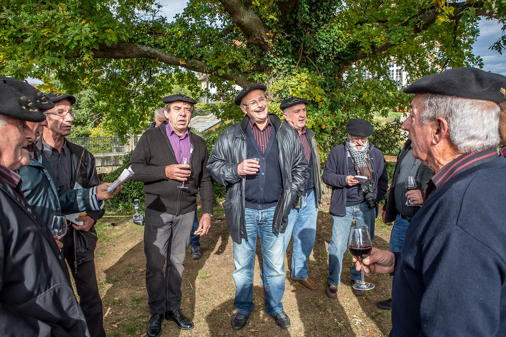 1 Les chanteurs vignerons du Vic Bilh 1bis 051118.jpg