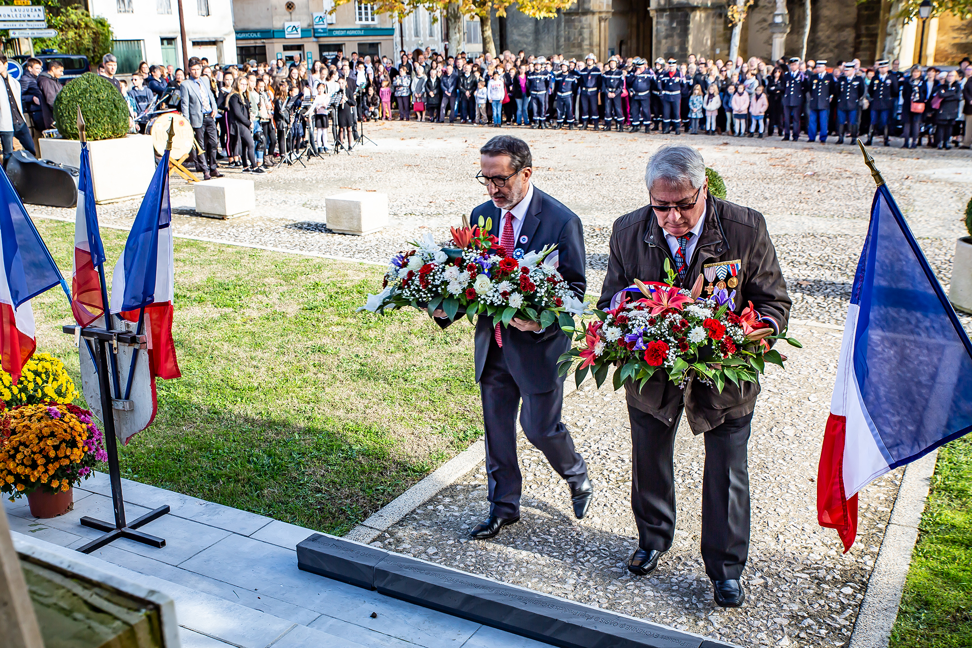 3 Dépôt de gerbes par Christian Peyret et Gérard Bragagnolo 1bis 111118.jpg
