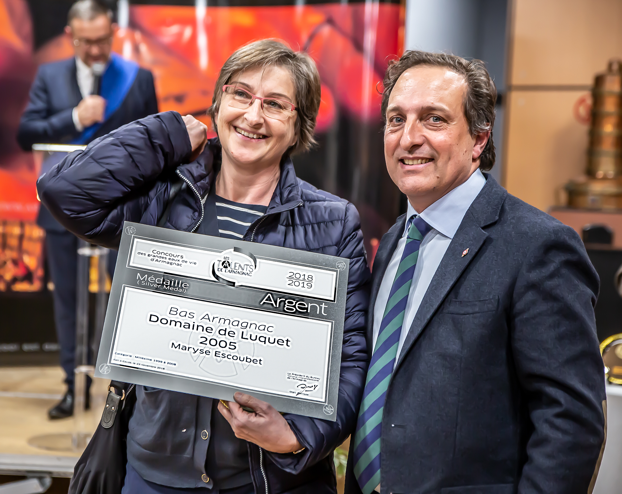 13 Michel Gabas  remet trophée et diplôme au Domaine de Luquet 1bis 241118.jpg